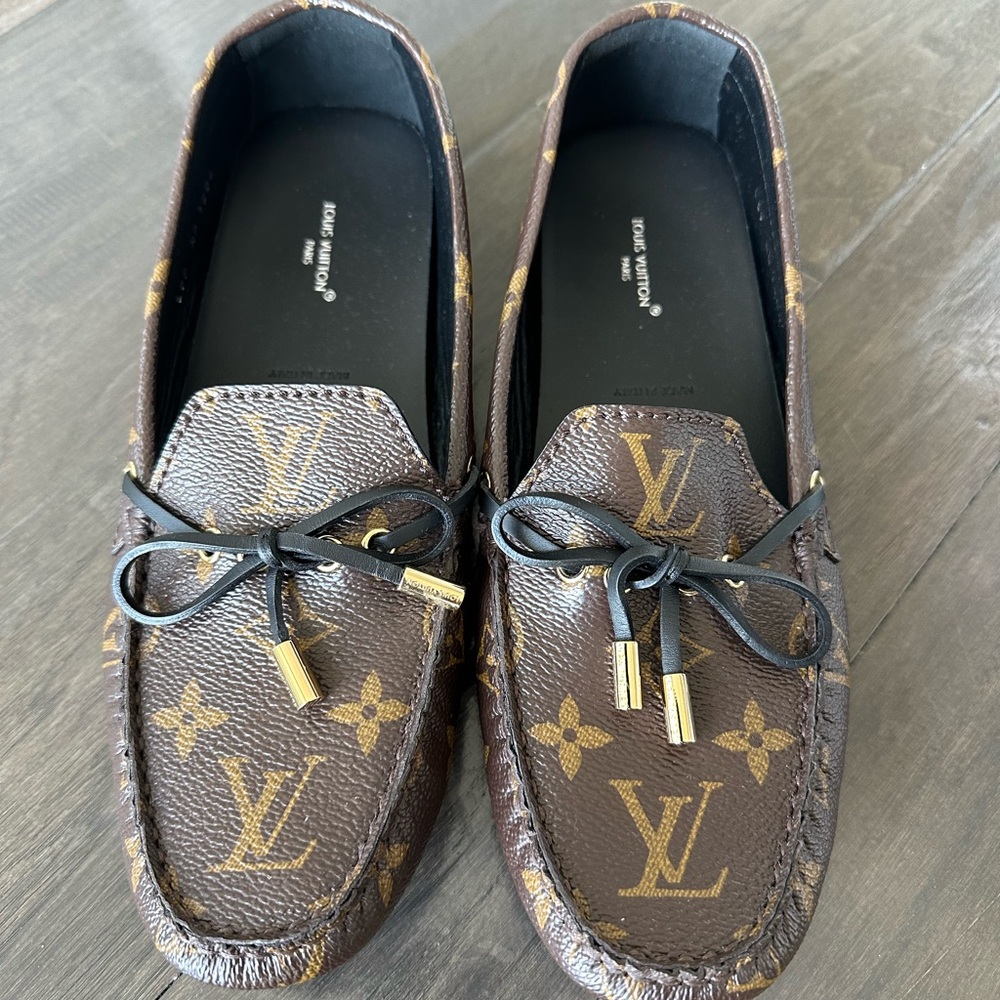 Louis Vuitton Gloria Loafers Monogram Canvas 8.5 US – New w/ Dust Bags